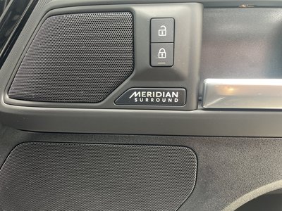 2025 LAND Rover DEFENDER — миниатюра 31