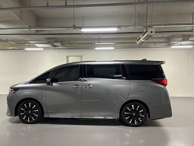 TOYOTA ALPHARD - 1
