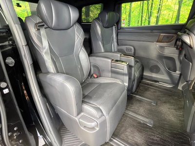 TOYOTA VELLFIRE - 8