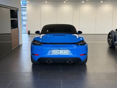 صورة 7 لـ 2023 Porsche 718