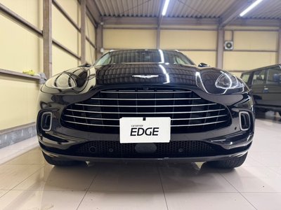 ASTON MARTIN DBX - 2