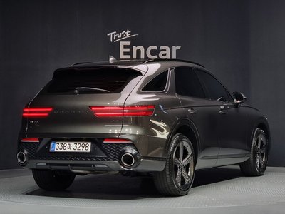 صورة 4 لـ 2023 Genesis GV70