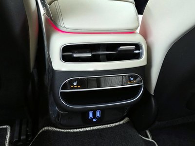 صورة مصغرة 18 لـ 2023 Genesis GV70