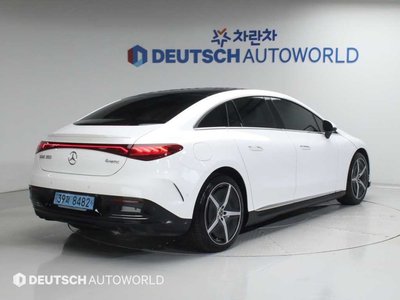 MERCEDES-BENZ EQE - 5
