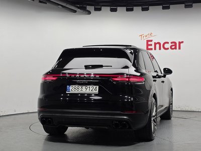 PORSCHE CAYENNE - 3