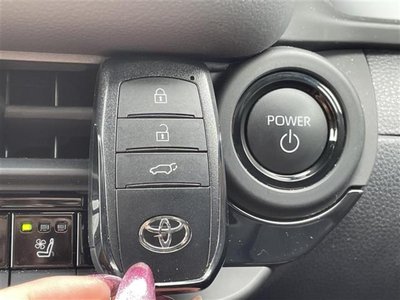 صورة مصغرة 25 لـ 2025 Toyota CROWN SPORT