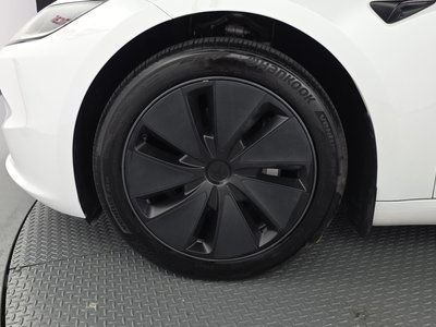 صورة 6 لـ 2025 Tesla MODEL 3