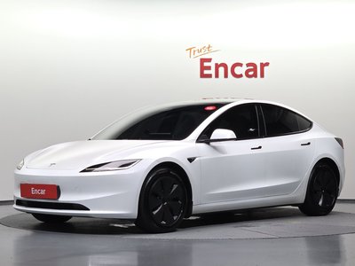 صورة 1 لـ 2025 Tesla MODEL 3