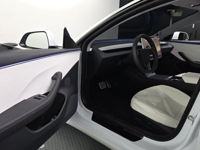 2025 Tesla MODEL 3 缩略图 13