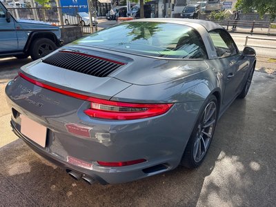 PORSCHE 911 - 6
