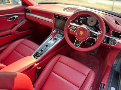 PORSCHE 911 - 9