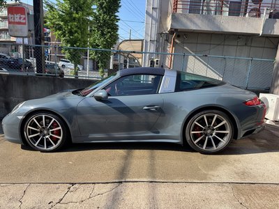 PORSCHE 911 - 4