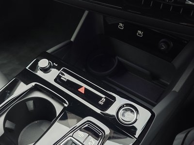 صورة مصغرة 31 لـ 2025 AUDI A6 SPORTBACK E-TRON