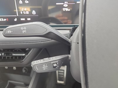 صورة مصغرة 34 لـ 2025 AUDI A6 SPORTBACK E-TRON