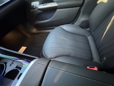 MERCEDES-BENZ EQE - 5