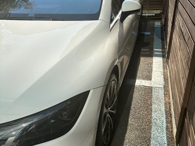 MERCEDES-BENZ EQE - 10