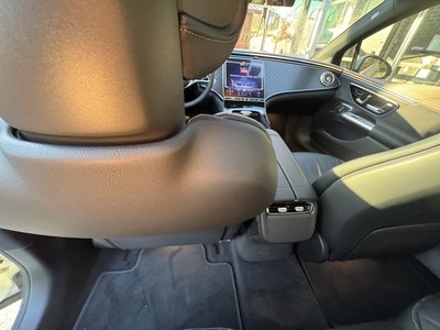 MERCEDES-BENZ EQE - 4