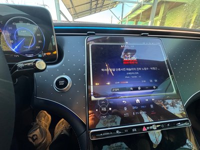 MERCEDES-BENZ EQE - 7