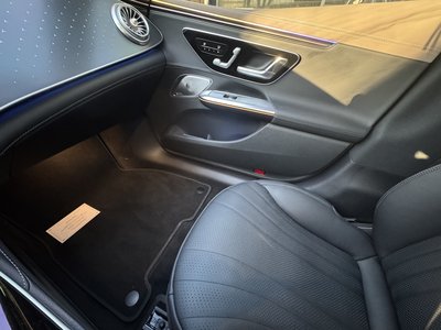 MERCEDES-BENZ EQE - 6