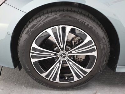 MERCEDES-BENZ E-CLASS - 6