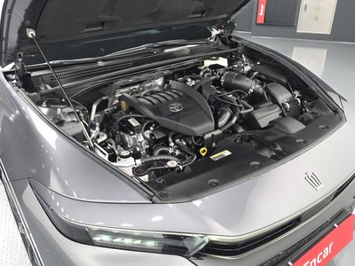 TOYOTA CROWN CROSSOVER - 7