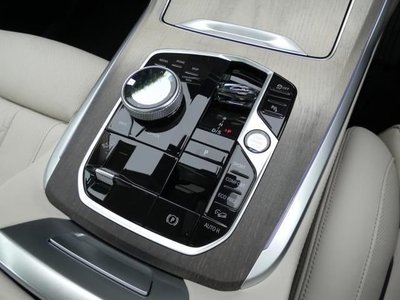 2023 BMW X7 照片 8