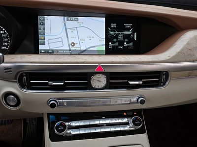 2019 Genesis G90 缩略图 15