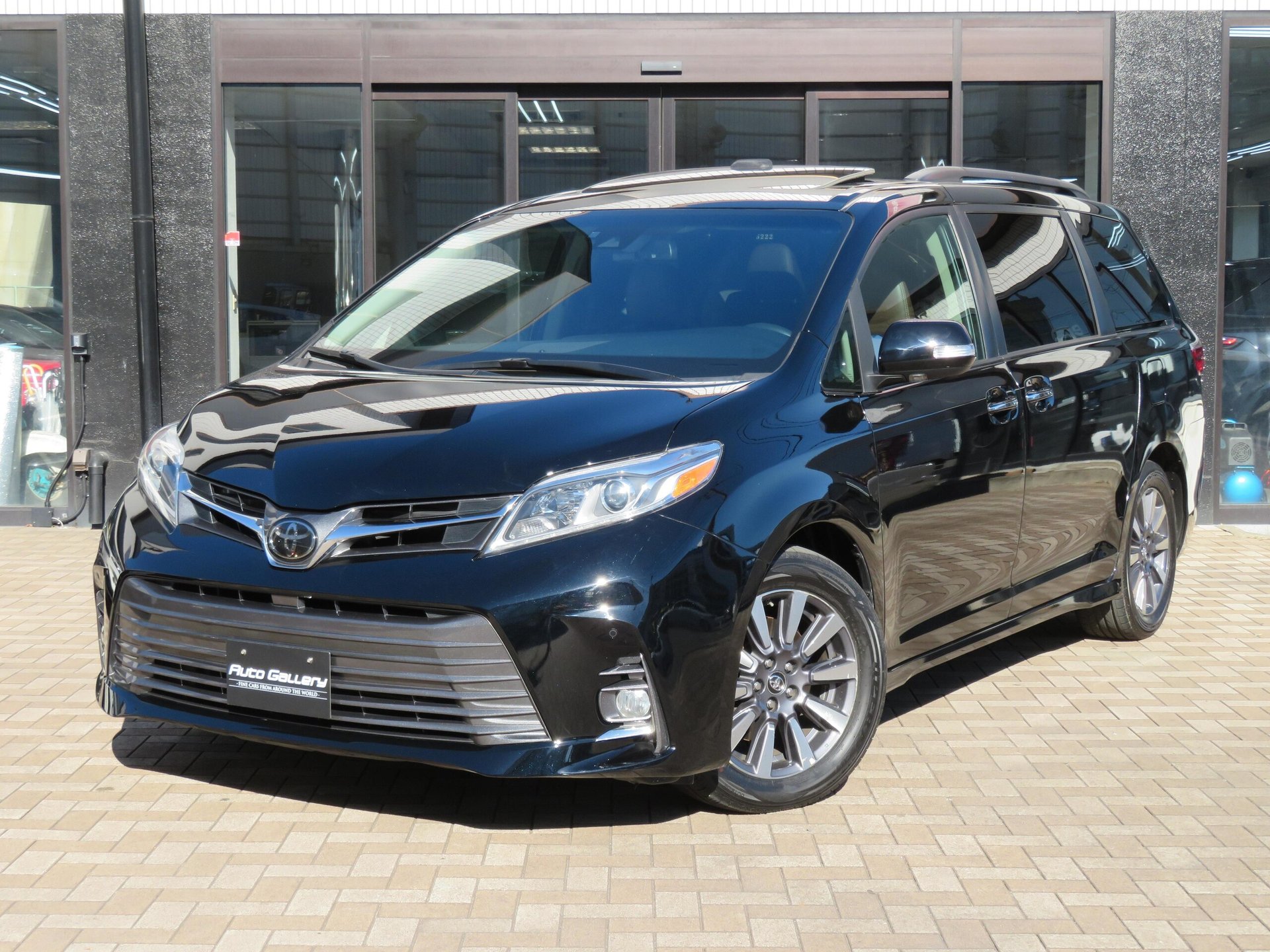 TOYOTA SIENA - View 1