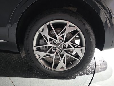 2022 Genesis GV70 photo 8
