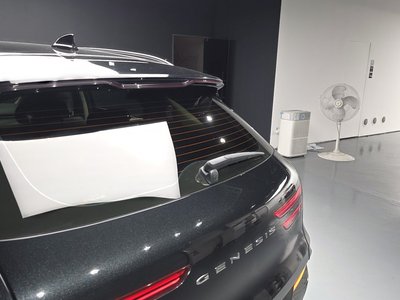 2022 Genesis GV70 — миниатюра 40