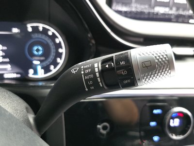 2022 Genesis GV70 — миниатюра 23