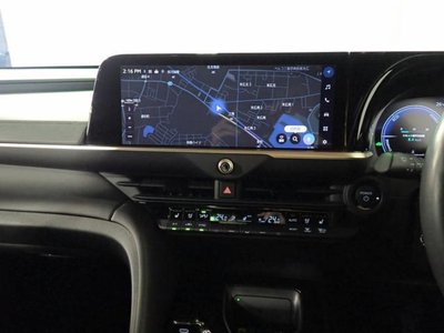 2024 Toyota CROWN SPORT photo 4