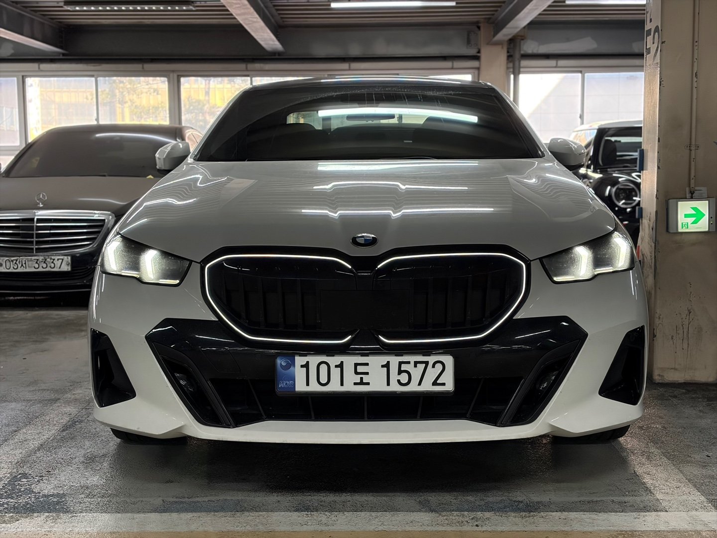 BMW 5 SERIES - View 1