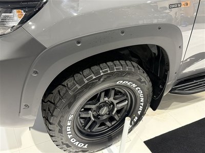 TOYOTA LAND CRUISER PRADO - 6