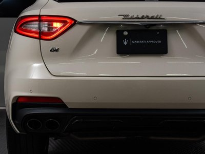 2019 Maserati LEVANTE thumbnail 38