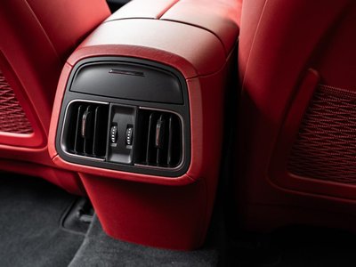 2019 Maserati LEVANTE thumbnail 45