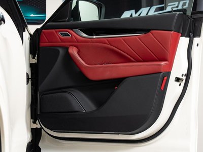 2019 Maserati LEVANTE thumbnail 30