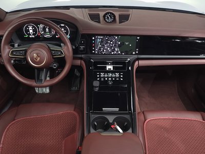 PORSCHE PANAMERA - 4