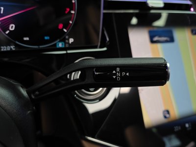 MERCEDES-BENZ E-CLASS - 9