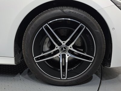 MERCEDES-BENZ E-CLASS - 6