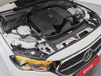 MERCEDES-BENZ E-CLASS - 7