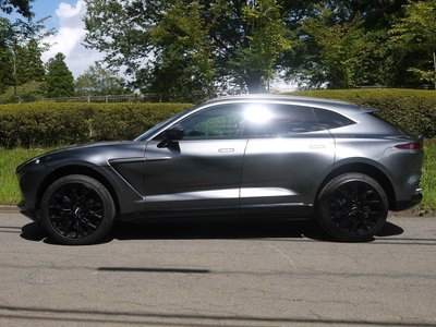 2022 Aston Martin DBX 照片 5