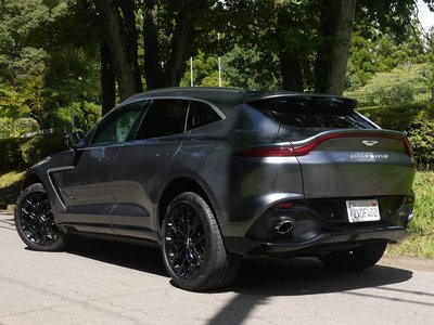 2022 Aston Martin DBX 照片 7