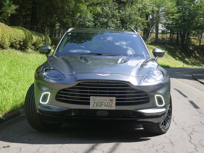 2022 Aston Martin DBX 照片 3