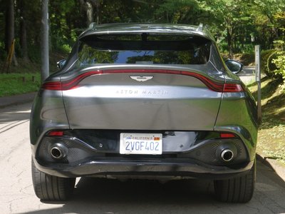 2022 Aston Martin DBX 照片 8