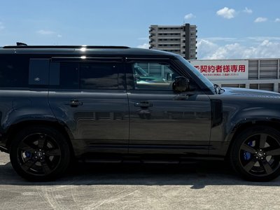 LAND ROVER DEFENDER 110 X DYNAMIC HSE D300 - 3