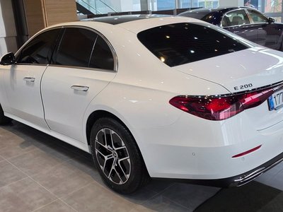 MERCEDES-BENZ E-CLASS - 3