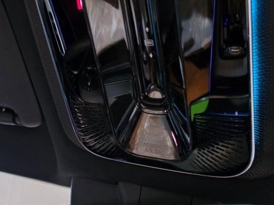 MERCEDES-BENZ E-CLASS - 9