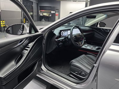 GENESIS G80 (RG3) - 10