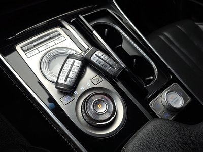 2020 Genesis GV80 photo 9